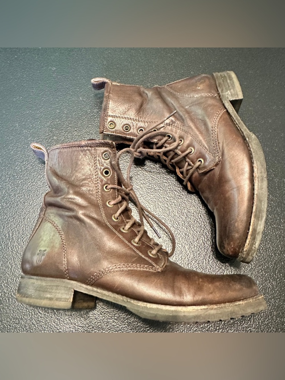 Frye Veronica Combat Lace Up Boots in Antique Brown size 8.5